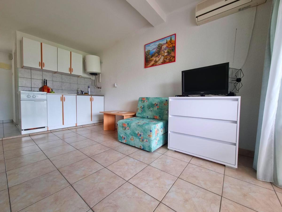 Apartments Seso Pag Town Luaran gambar