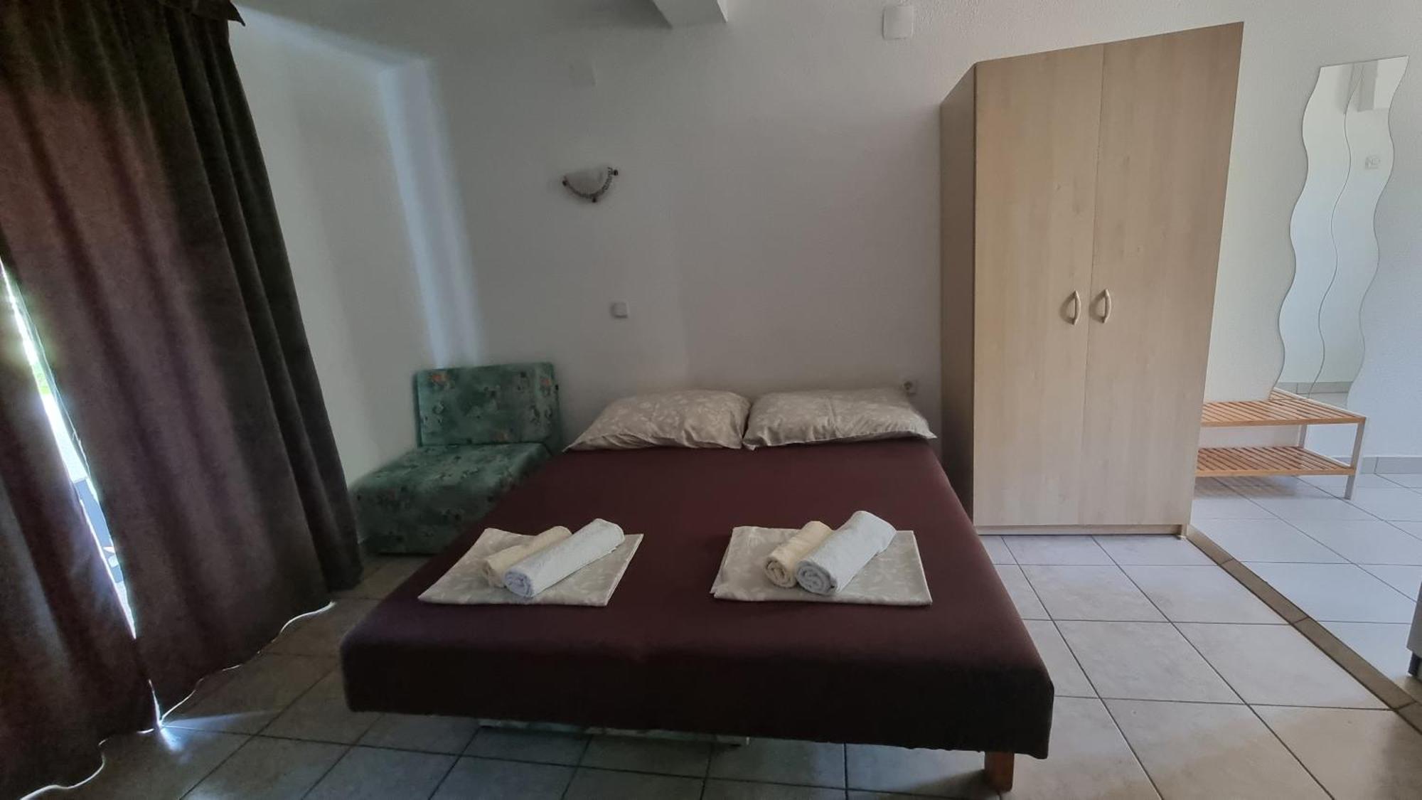 Apartments Seso Pag Town Luaran gambar